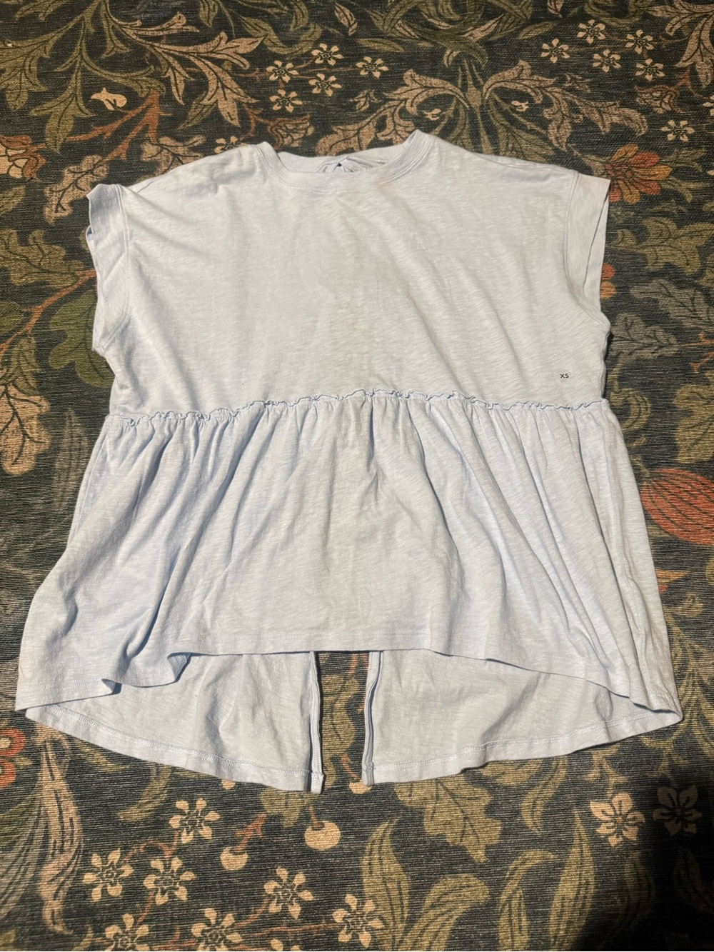 American Eagle top